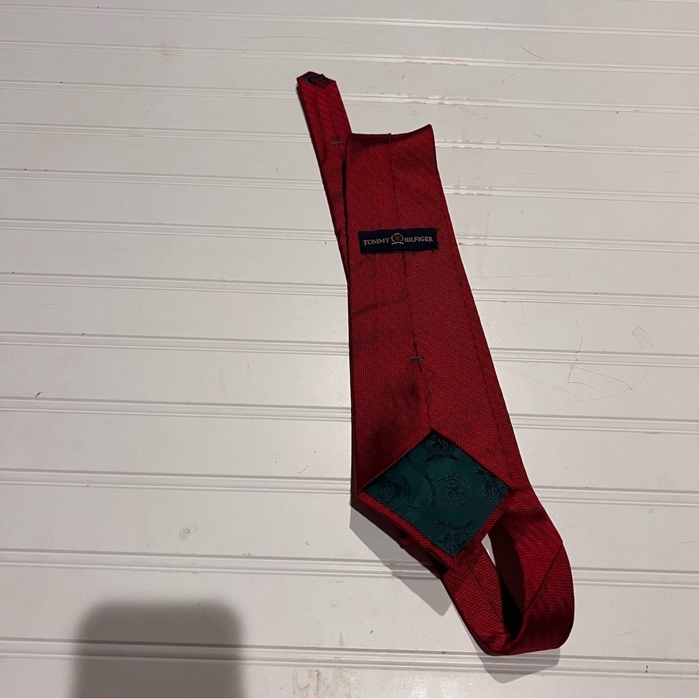 Tommy Hilfiger XL Red Men's Tie - Picture 1 of 4